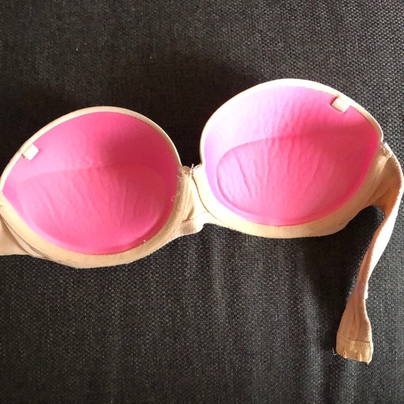 Victoria Secret Strapless push up bra - Picture 2 of 3